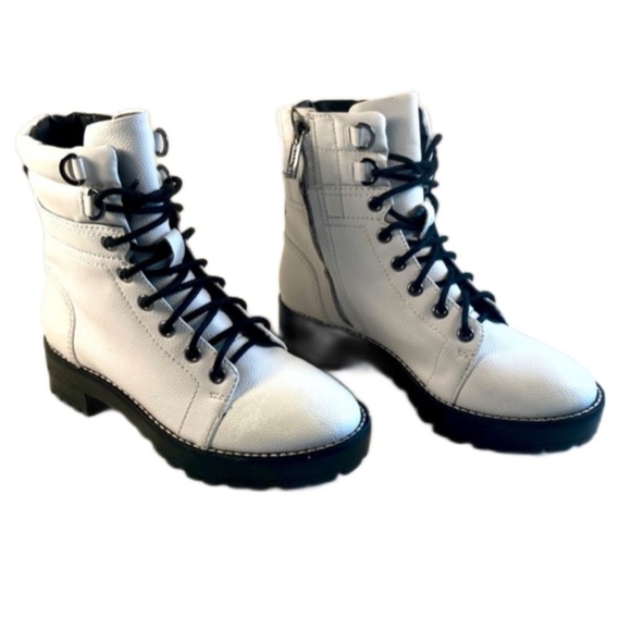 Gianni Bini Shoes - Gianni Bini White Leather Lace Up Boots, NWOT, Size 8.5, Black Laces with Zipper